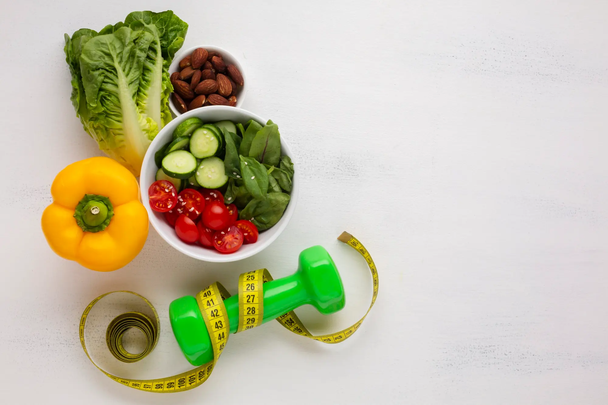 flay-lay-salad-bowl-weights_23-2148262120.webp